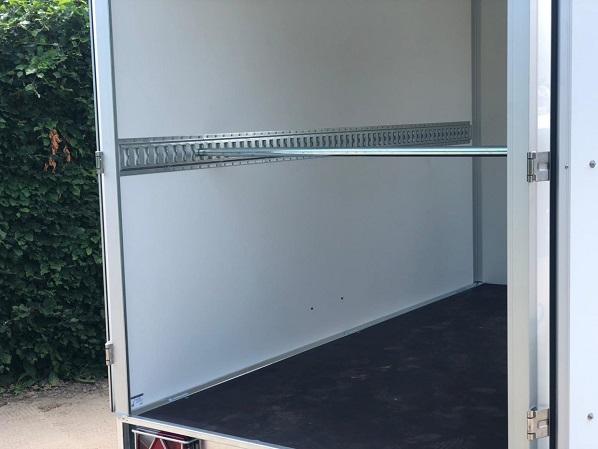 Remorque Fourgon SAPPHIRE L-1 - 2.00 m x 1.10 m x 1.80 m (H) - PTAC 1350 kg, 1 essieu, roues extérieures