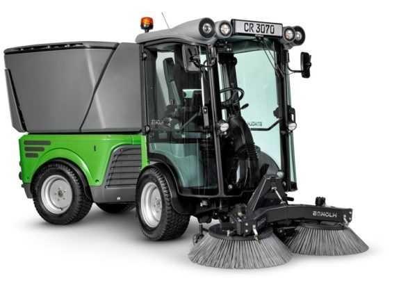 Balayeuse de voirie EGHOLM CR 3070 - moteur diesel Stage V 74 ch, déplacement max 25 km/h