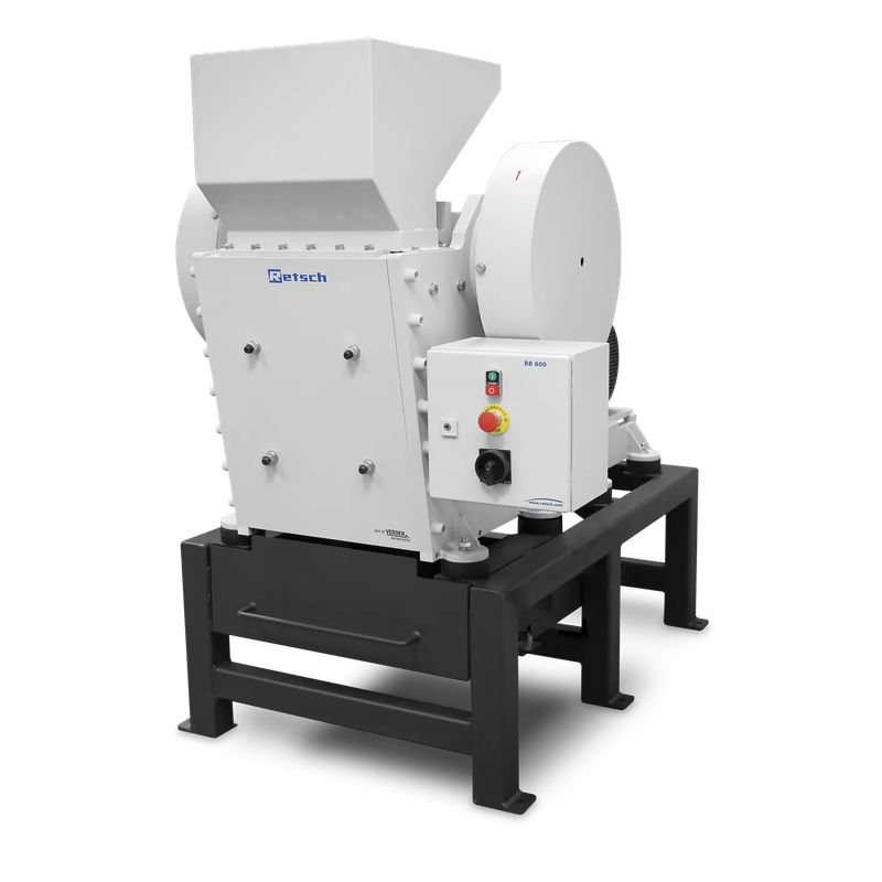 Concasseur à mâchoires BB 600 - granulométrie d'alimentation jusqu'à 350 x 170 mm et débit maximal de 3500 kg/h