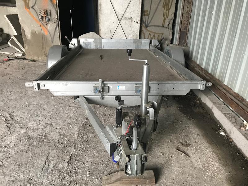 Remorque Lider Robust occasion - plateau simple essieu PTAC 1350 kg, longueur 3,04 m, état comme neuve