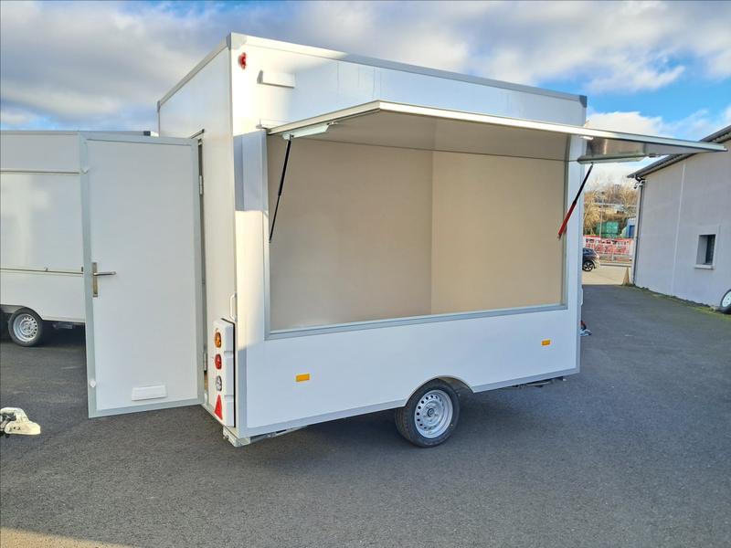 Remorque MAGASIN 3,6 m x 2 m x hauteur 2,3 m - 1 ou 2 ouvrants