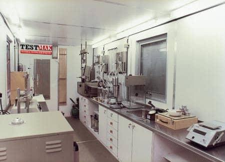 Mobile laboratory container pour béton - selon ASTM - EN - BS - AASHTO