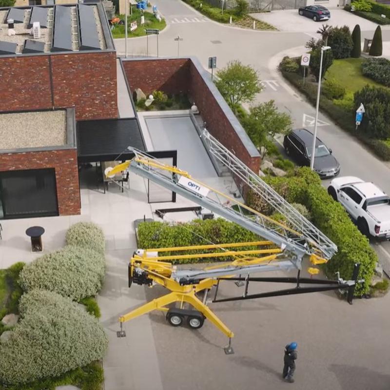 Grue OPTI - Location machine - Capacité 1500 kg, hauteur 19,5 m, transport remorque 3,5 t