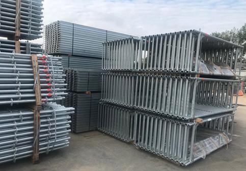 Lots d'Échafaudages Façadiers 100 m² Neufs avec Certificats