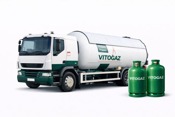 Camion de livraison Vitogaz et cylindres