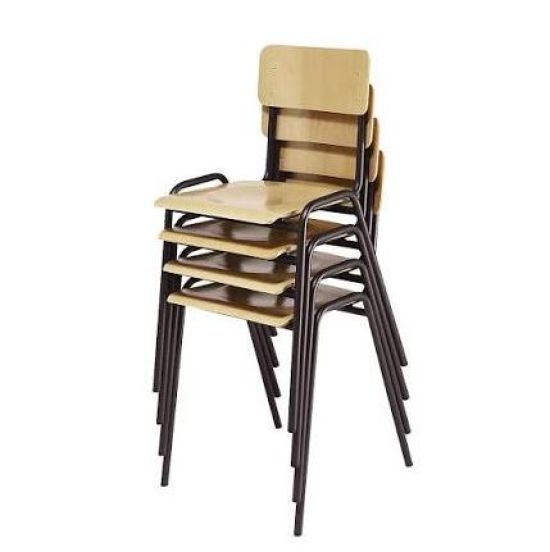 Chaise empilable