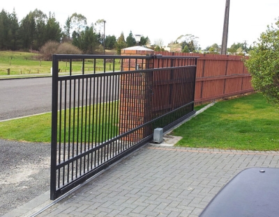 portail coulissant à rail