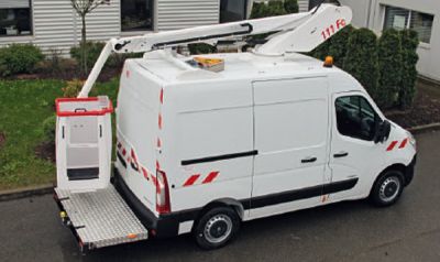 fourgon nacelle avec stabilisateur