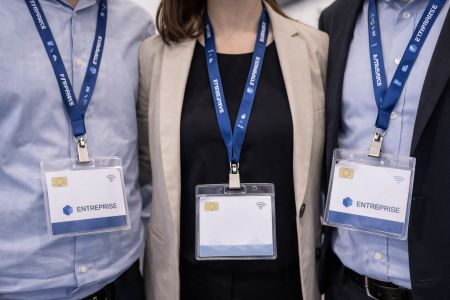 clips et attaches porte-badge