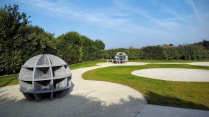 Columbarium globe