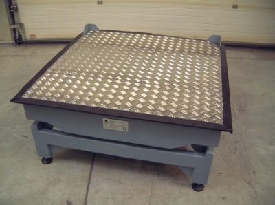 table vibrante industrielle hydraulique