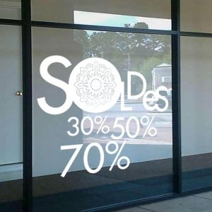 Combien coûte un adhésif pour vitrine ?