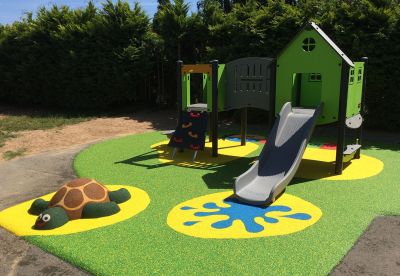 Aire de jeux en sol amortissant