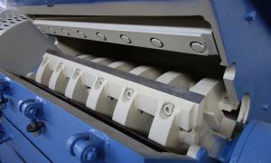 Broyeur déchiqueteur industriel à couteaux