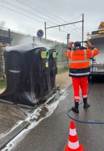 Nettoyage de points d’apport volontaire en Normandie