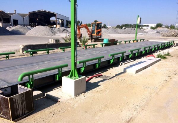 pont bascule poids lourds sur chantier
