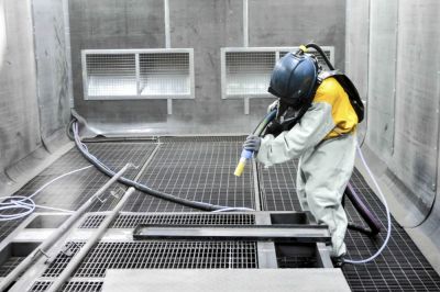 procédé de grenaillage en cabine