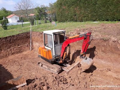 Mini pelle Piscine Chantier Construction 