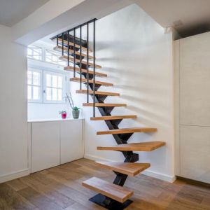 Quelles dimensions pour un escalier tournant ?