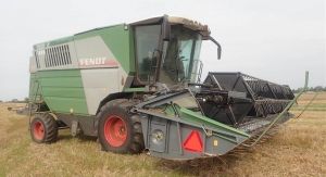 Moissonneuse Fendt