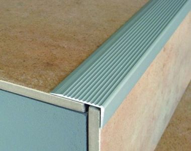 Combien coûte un nez de marche d’escalier ? Combien coûte un nez de marche d’escalier ?