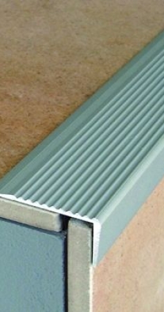 Combien coûte un nez de marche d’escalier ?