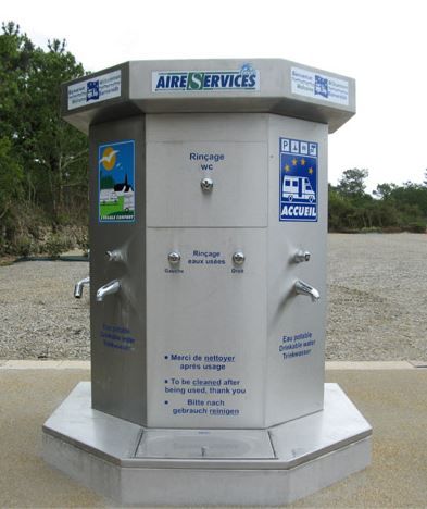 Kit douche, borne à eau - Gérer la distribution d'eau - Monnayeur