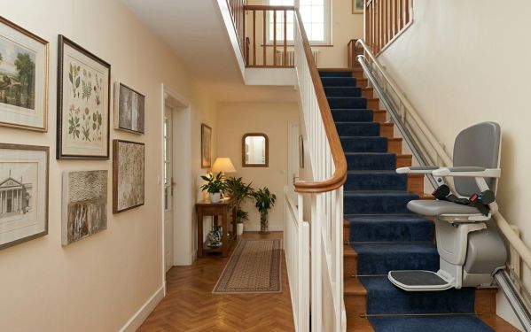 comment demonter un monte escalier