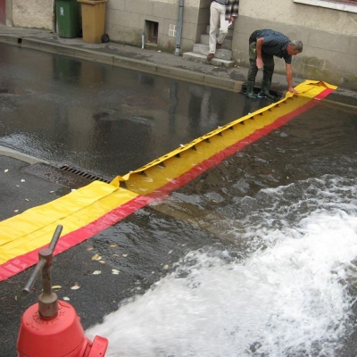 Barriere anti inondation, plaque, barrage mobile anti inondation - Solution  contre inondation