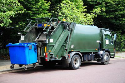 Camion benne à ordures ménagères : Devis sur Techni-Contact - Camion benne  à ordures