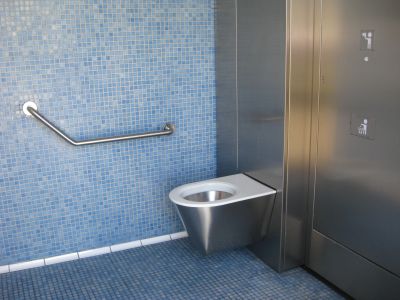 toilette publique autonettoyante