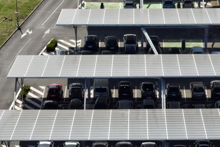 Ombrière photovoltaïque acier sur parking
