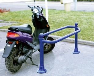 Support moto déco - acier galvanisé ou peint - 4 pommeaux au choix - Réf. 207511_0