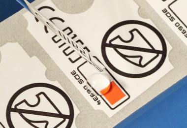 Étiquette témoin sur mesure - Protection et authentification avec JMD Étiquettes_0
