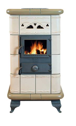 Poêle à bois caloristar tout habillé de faïence pour un chauffage au bois confortable -  lunelle_0