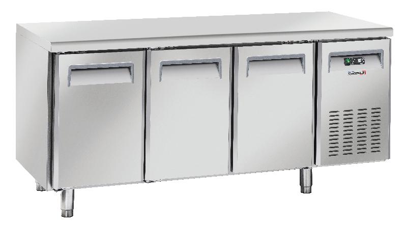 Table réfrigérée négative 3 portes CASSELIN CTARN3P - 261L - Acier inoxydable - Froid ventilé - Classe climatique 4_0