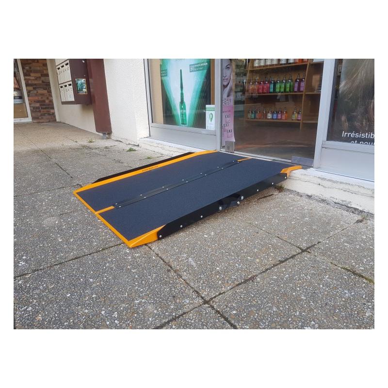 Rampe d'accès pliable Shop Ramp - fibre de verre renforcé - antidérapante et transportable_0