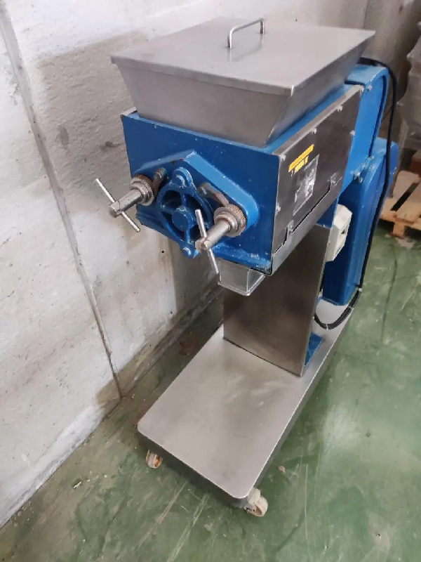 Tamiseur oscillant d'occasion_0