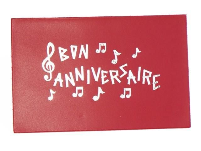 CARTE POSTALE CUIR 'BON ANNIVERSAIRE' ROUGE (COULEUR CUIR PLEINE FLEUR: ROUGE)