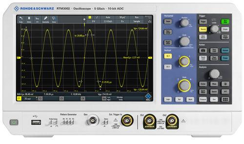 OSCILLOSCOPE 10BITS, 2 VOIES, UPGRADABLE 100MHZ À 1GHZ, ÉCRAN 10.1