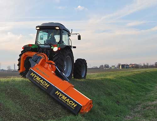 Taurus broyeur d'accotement - Hymach - 4,5 m - rotation verticale de 140°_0