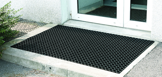 Tapis caillebotis caoutchouc standard - drainant, haute résistance, coloris noir - dimensions variées_0