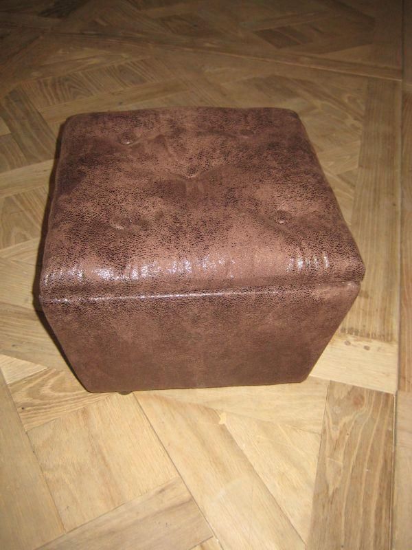 COFFRE POUF CAPITONNé SIMILI CUIR PETIT MODèLE