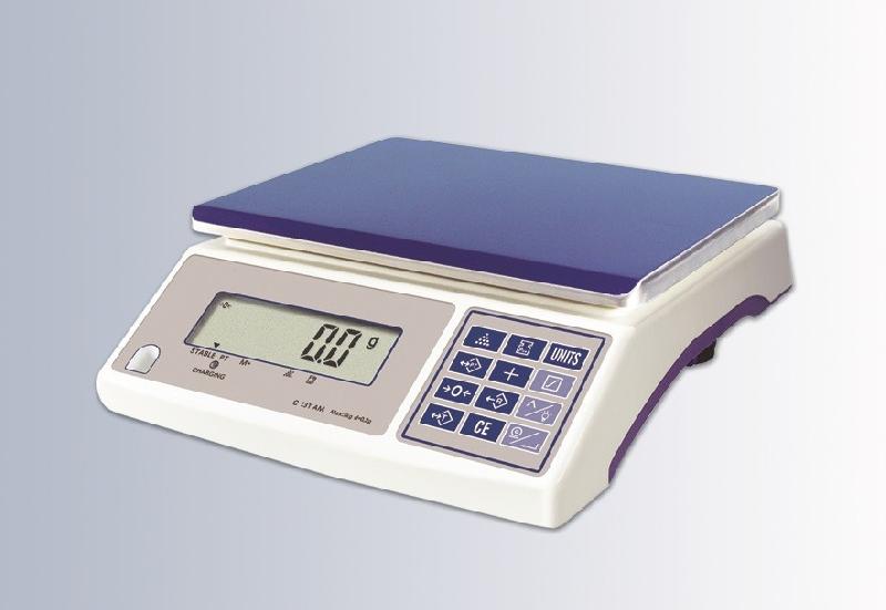 Balance de laboratoire C131AM - plateau inox 220x290mm - capacité 3kg/0,2g_0
