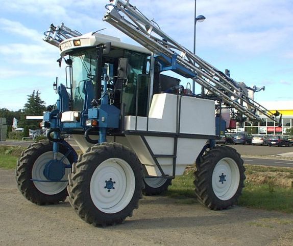 4 rd - tracteur enjambeur - frema - vitesse variable_0
