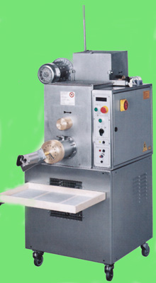 Machine à pâtes - presse 50 kg/h_0