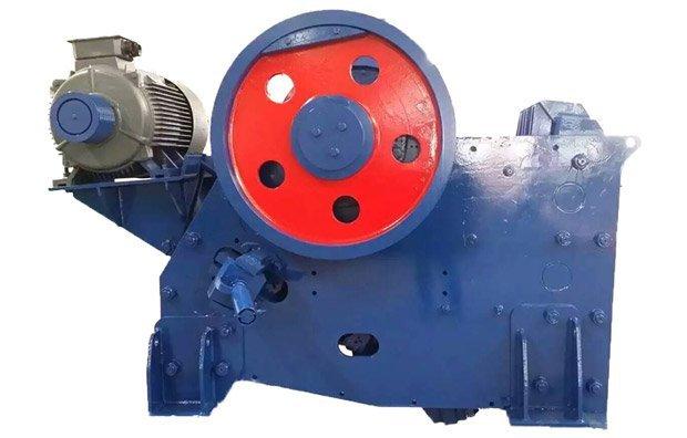 C-série de concasseur à mâchoire européen - capacité de 845 tonnes/h - puissance max 160Kw - alimentation max 1250mm_0
