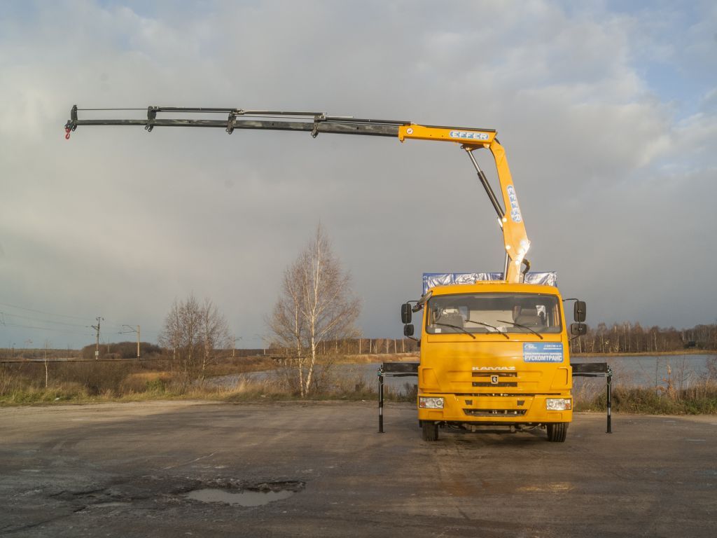 Grue auxiliaire light 80 - Effer - pression 330 bar - capacité de levage 2 à 0 txm_0