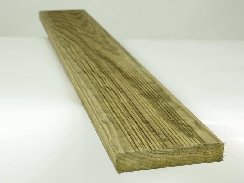 Lame de terrasse en bois de pin - classe 4 autoclave - 22x120 mm - 1 face lisse / 1 face striée_0