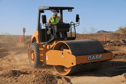 Rouleau compresseur CASE SV210 - 99 hp, 8820 kg, haute traction et faible consommation_0